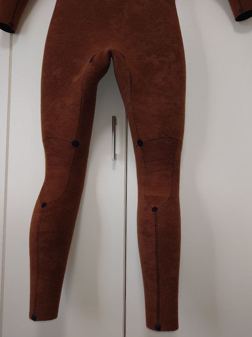 アイデンティファイ　ウェットスーツ