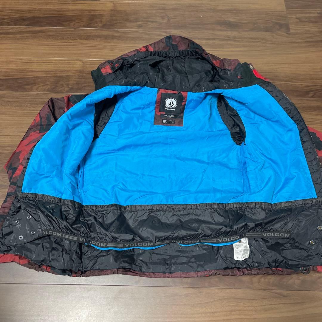 VOLCOM スノーボードウェア上下　子供用　赤黒迷彩