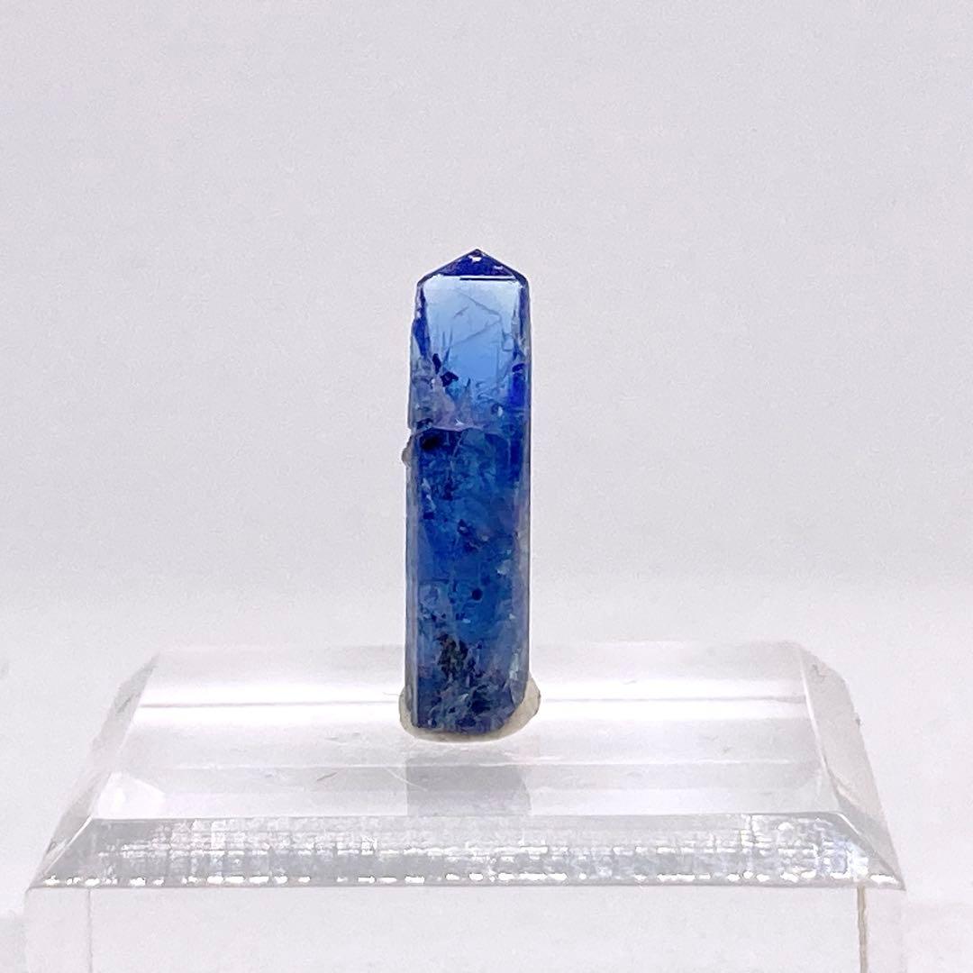 タンザナイト　原石　鉱物標本　天然石　95