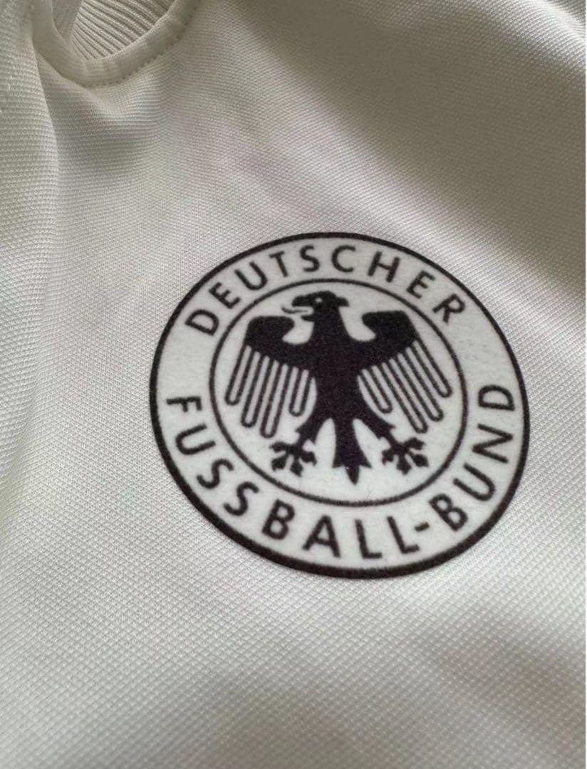 新品A/M アディダス　ベッケンバウアー　トラックジャケットIU2100