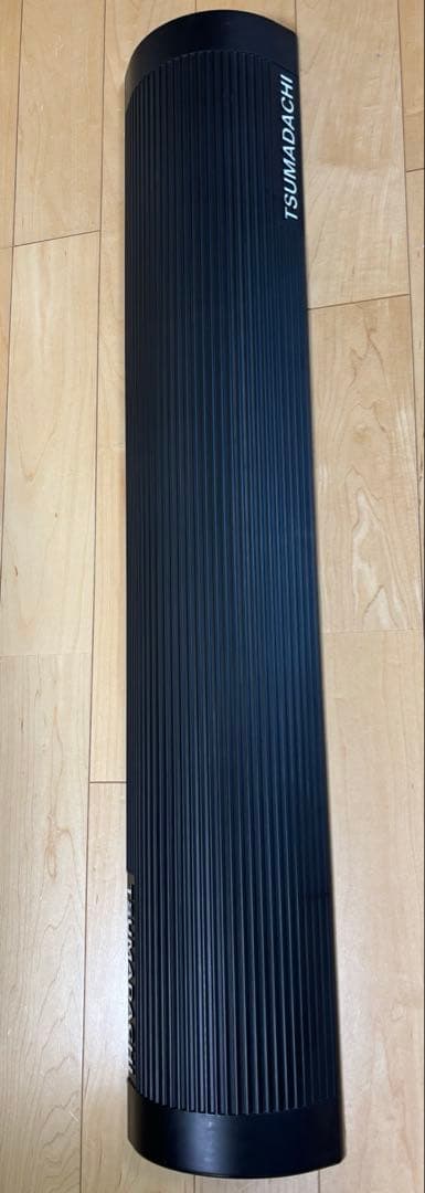 ツマダチ　TUMADACHI