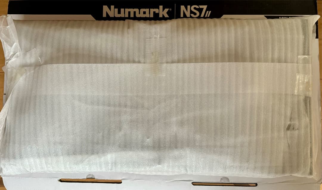 【値下げ】Numark NS7 Ⅱ DJコントローラー (プラッター回転自走)
