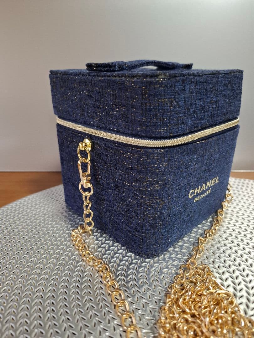 限定セール‼️CHANEL BEAUTE バニティポーチバニティバッグノベルティ