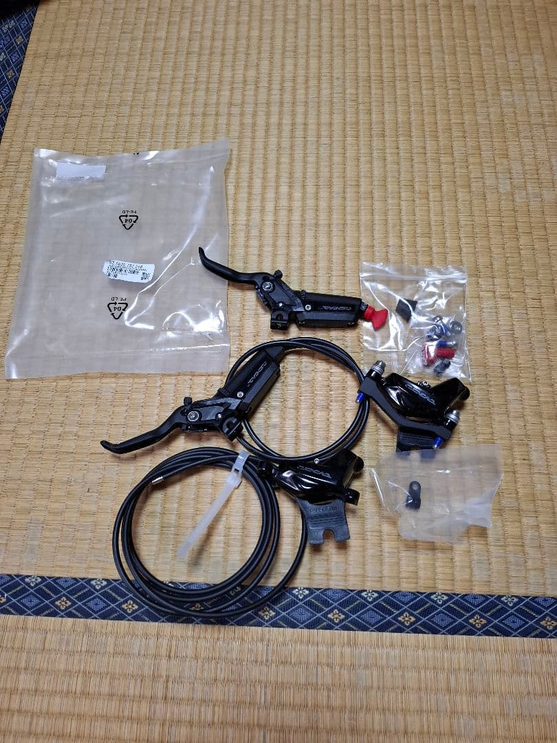 SRAM code silver stealth ブラックブレーキレバーセット