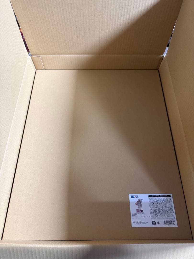 ウタ アクリルGIGA ワンピース