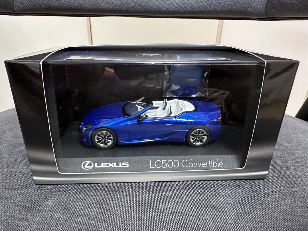 京商　1／43 LEXUS LC500 Convertible