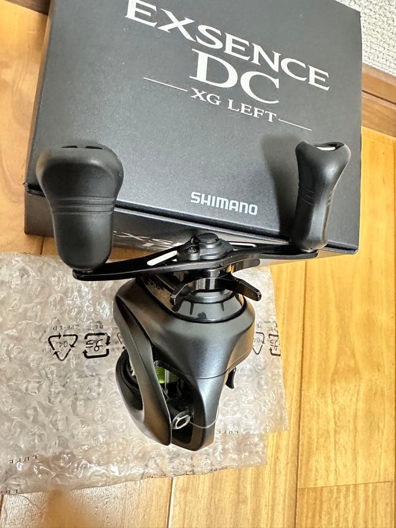 エクスセンスDC EXSENCE DC XG LEFT 3釣行のみ使用 傷なし