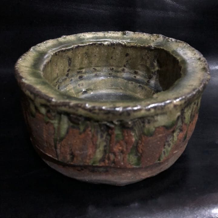 遺品整理◼️蔵からまた謎の古美術品の陶器が出て来ました。抹茶茶碗？茶道具？花道具？