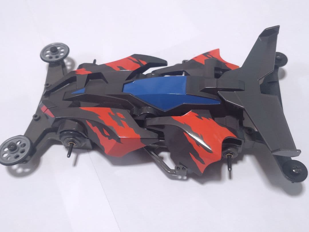 タミヤ ミニ四駆 シャドウブレイカーZ-3 アニメ風塗装済ボディ