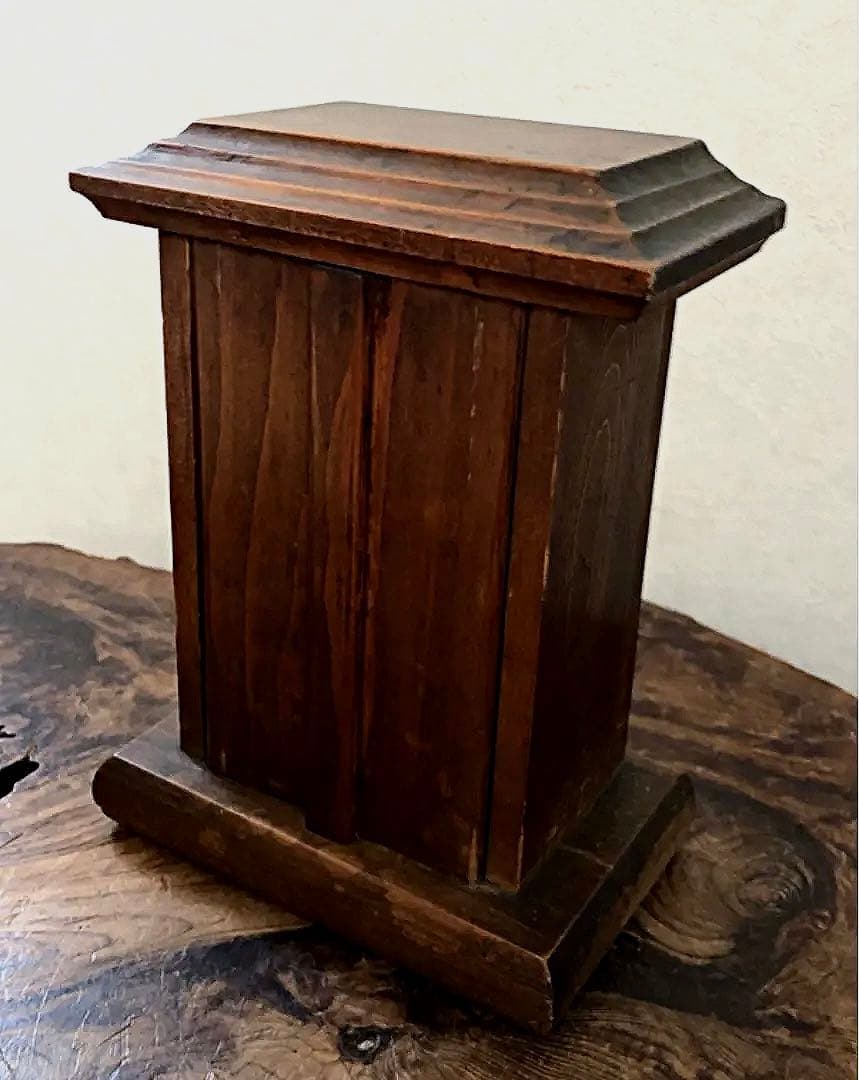 仏教美術 木厨子入り 希少 時代 天然 白珊瑚彫刻 聖観音菩薩 仏像