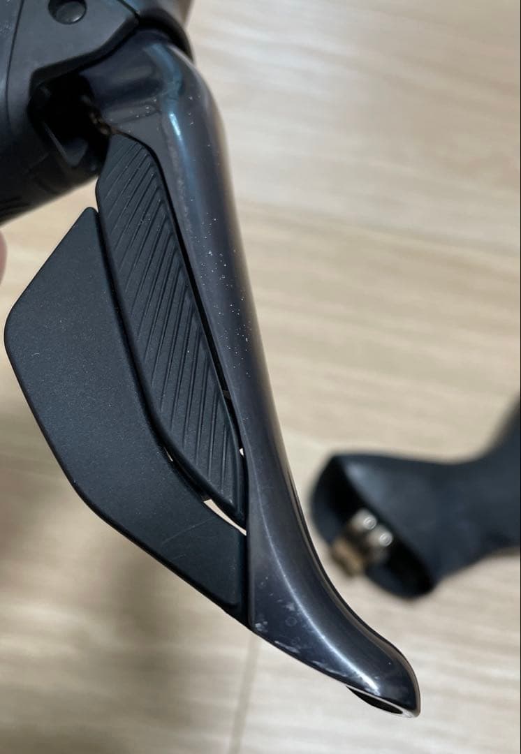ULTEGRA Di2 ST-R8170 デュアルコントロールレバー　左右