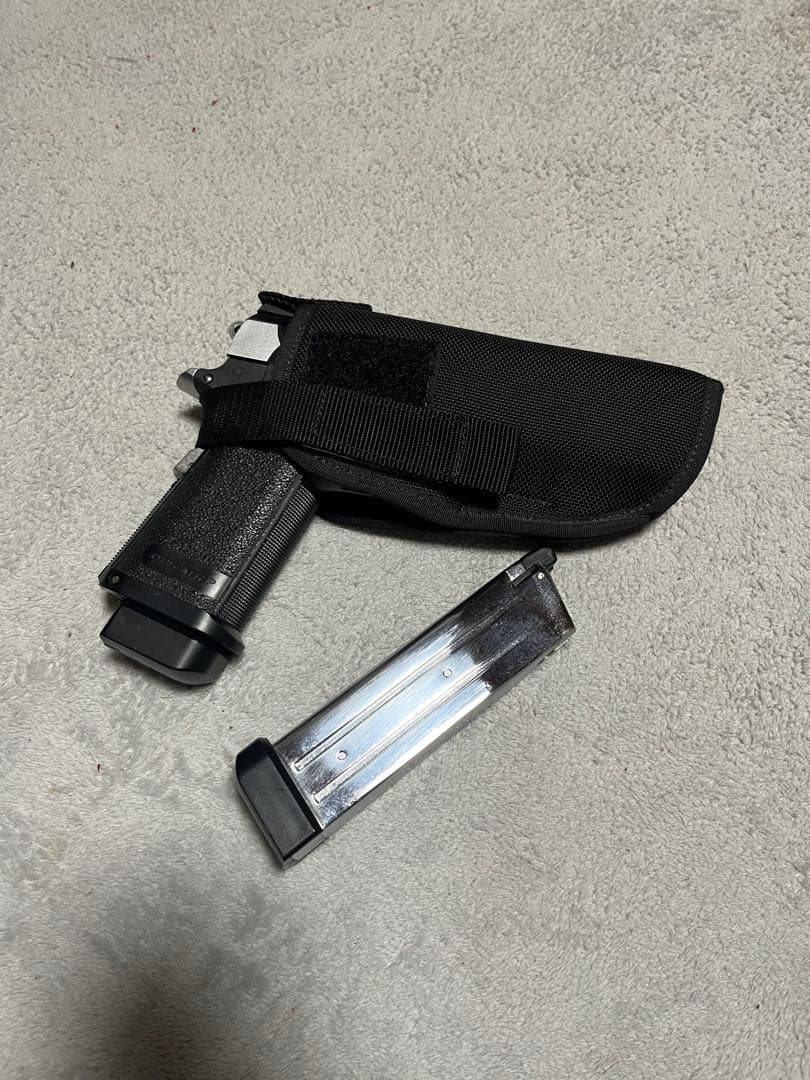 ハイキャパ　エクストリーム　本体・マガジン・ホルスターセット02