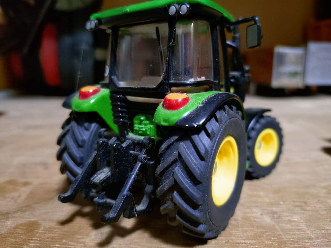 トラクター ミニカー 2台おまけトレーラー