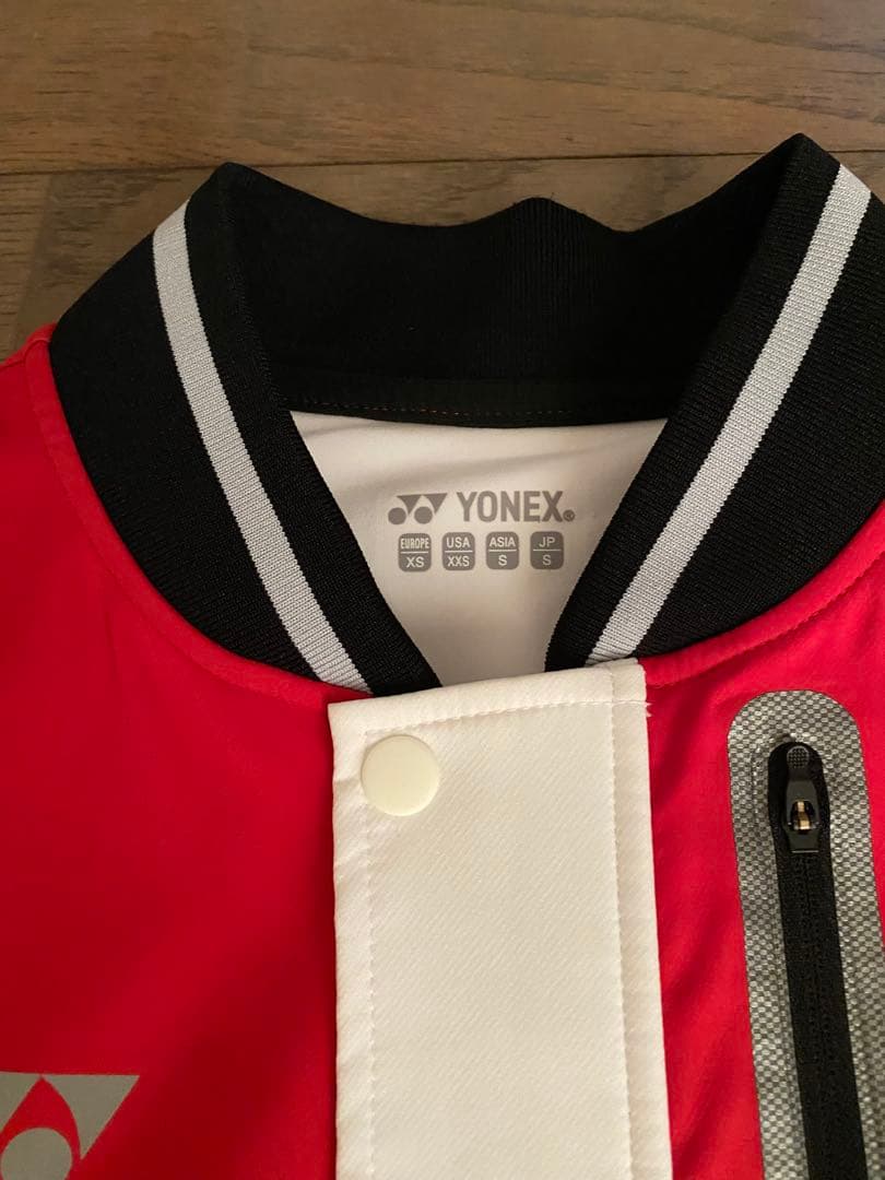 最終値下新品未使用&美品　ヨネックス　 ウォームアップウェア上Sサイズ下Mサイズ