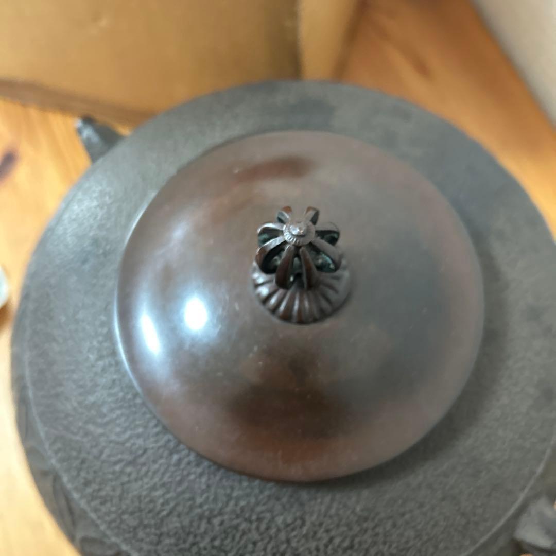 鋳鉄 茶釜 葉模様付き