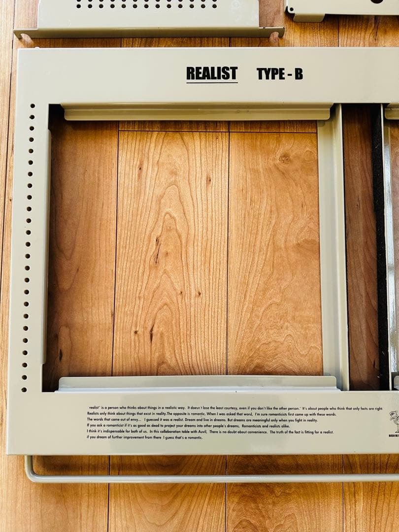 ごんち　BRUNT リアリスト REALIST TYPE-B