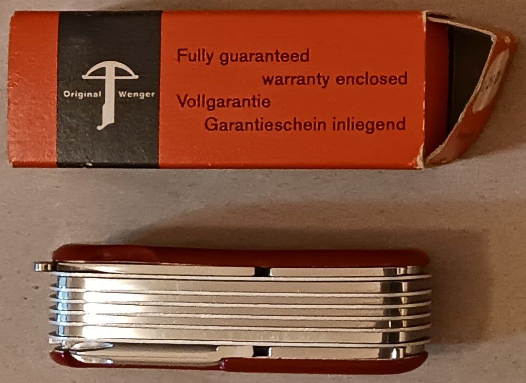 朱*構様 スイス アーミーナイフ〈未使用品 レッド〉