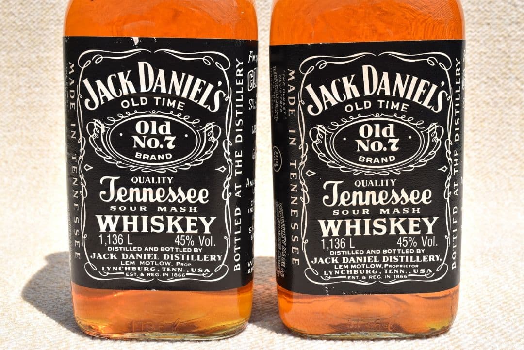■ ジャックダニエル 旧ボトル 1136ml 45度 2本 ■ 87.88