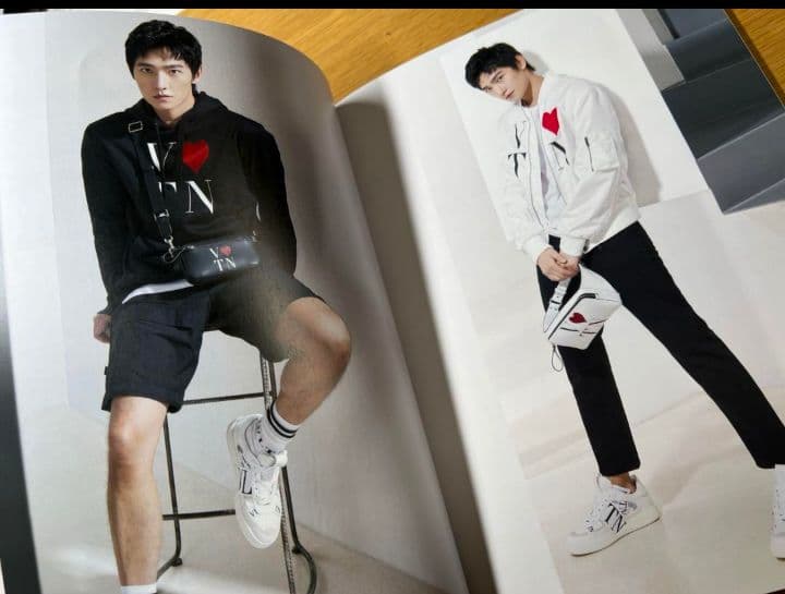 楊洋　ヤンヤン　A4サイズ64p 個人写真集