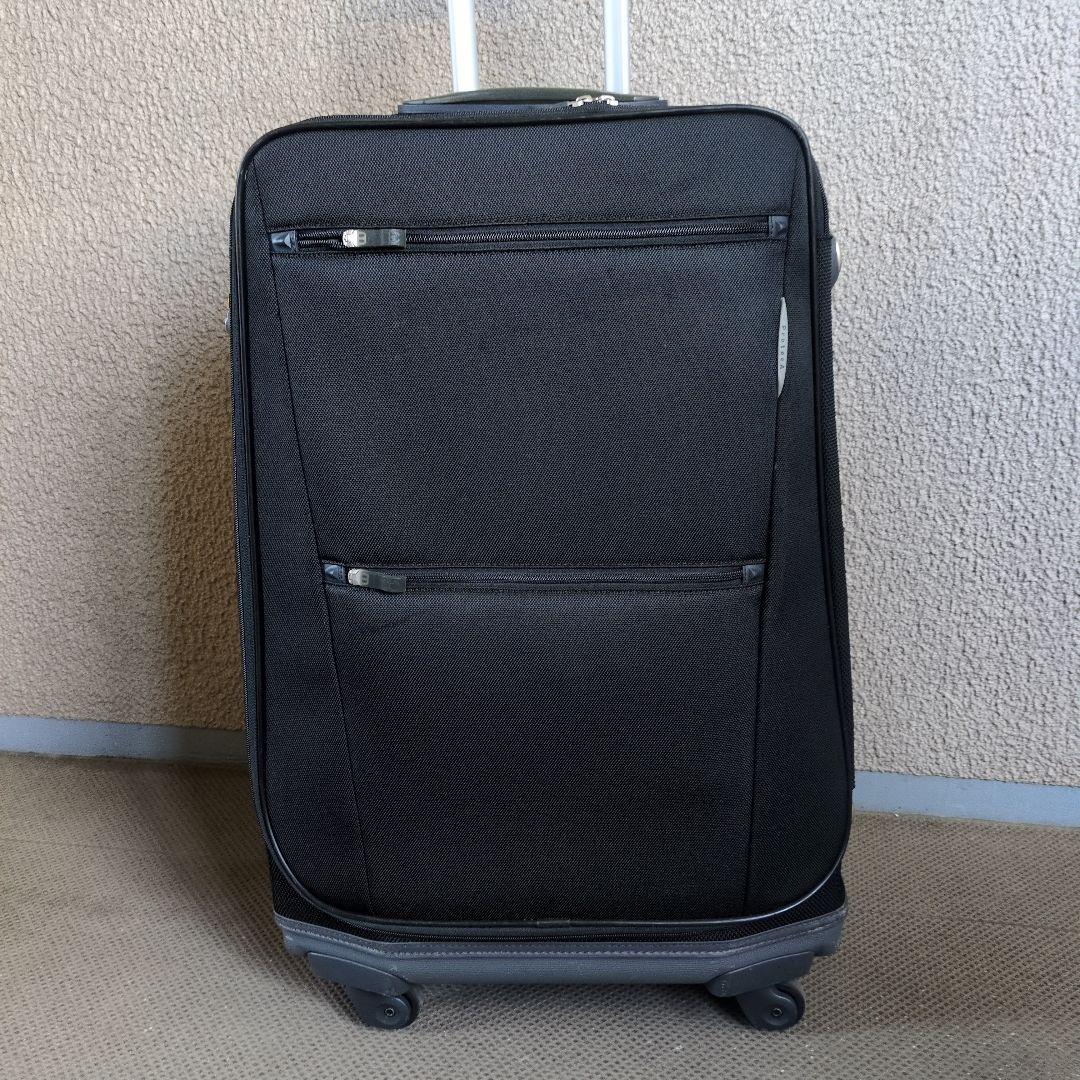 黒いキャリーケース　エース　プロテカ