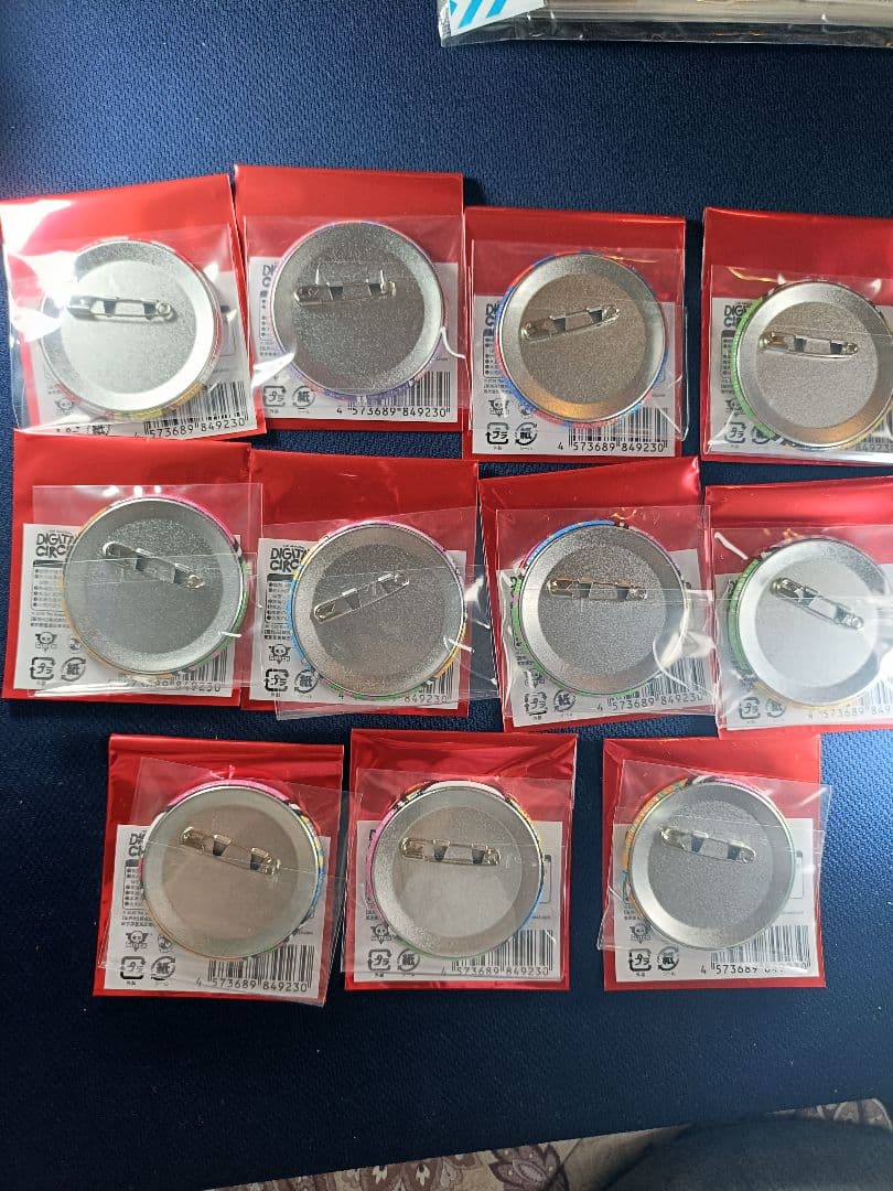 ✡️新品未使用✡️アメージングデジタルサーカス　缶バッチ　１１種コンプ品