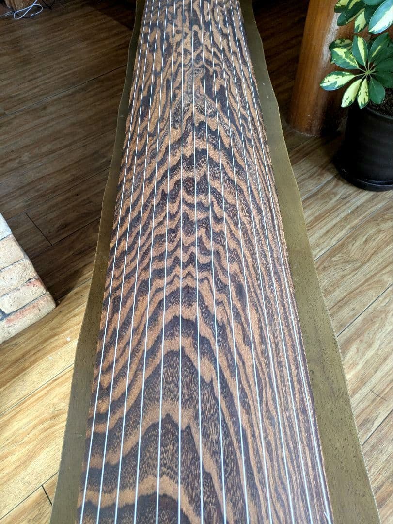 琴　和楽器　弦楽器 13弦　すだれ彫り　口絵　美木目 ケース付