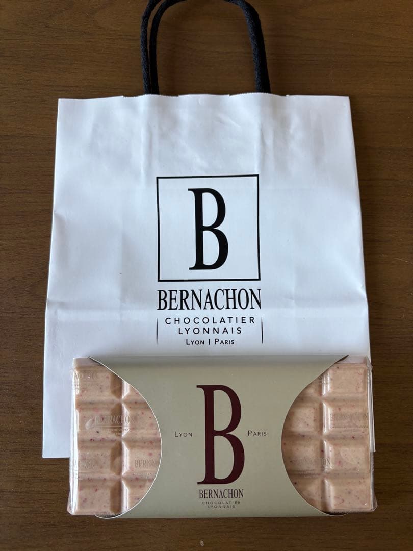 ベルナシオン　タブレット　フレーズ イヴォワール　サロンデュショコラ 新品未開封
