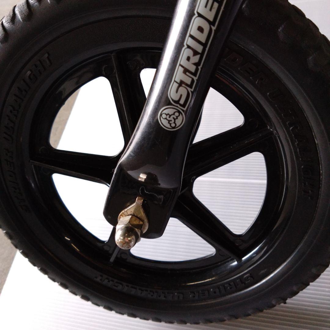 STRIDER バランスバイク ブラック　プロテクター付き