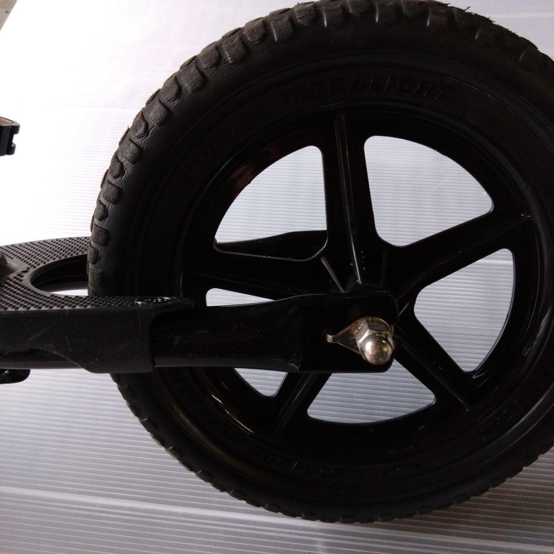 STRIDER バランスバイク ブラック　プロテクター付き