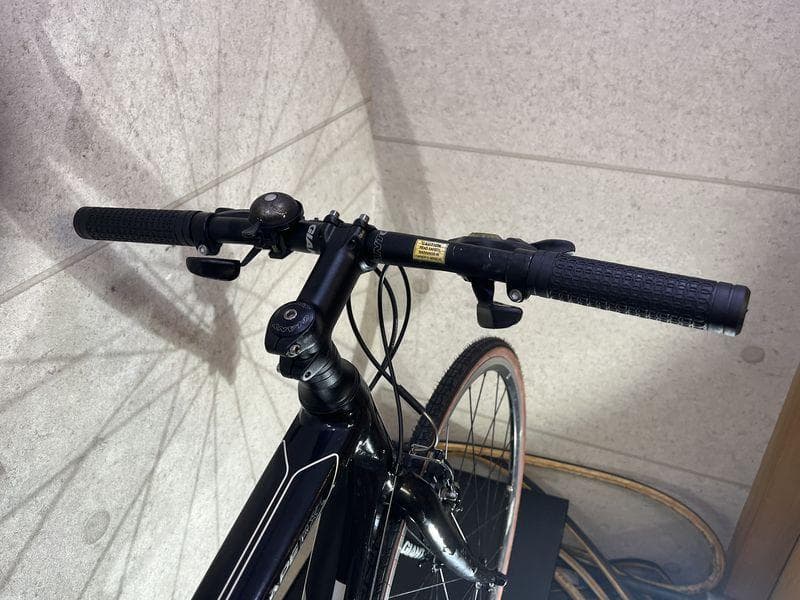 GIANT ESCAPE RX4 S　クロスバイク　ブラックカラー