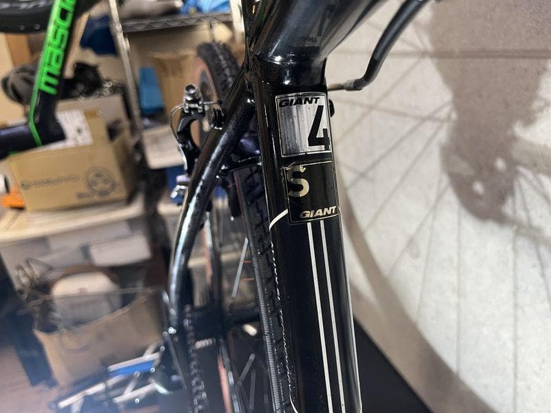 GIANT ESCAPE RX4 S　クロスバイク　ブラックカラー