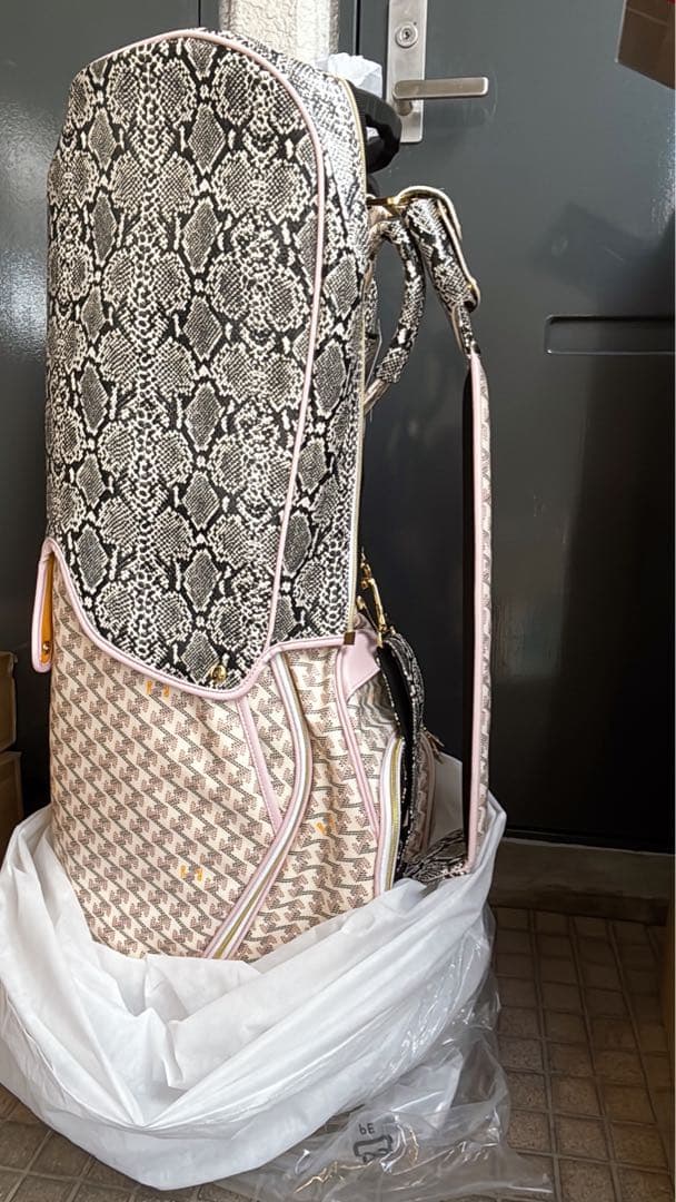 【金田久美子プロモデル】 PAVO Pro スタンドキャディバッグ