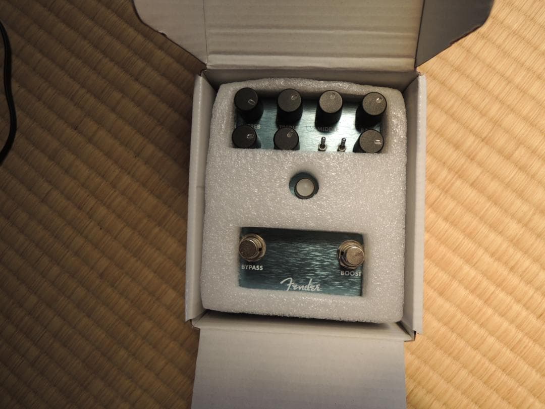 ★超美品　Fender FULL MOON DISTORTION