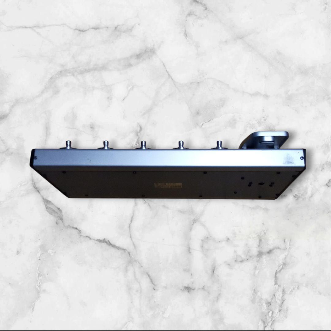 ZOOM G5 ギターエフェクター　マルチエフェクター　シルバー