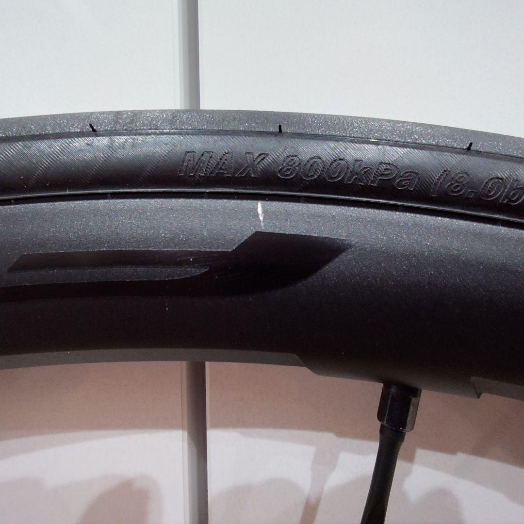 フルクラムRacing Zero CMPTZN DB　ハイエンドタイヤ付属