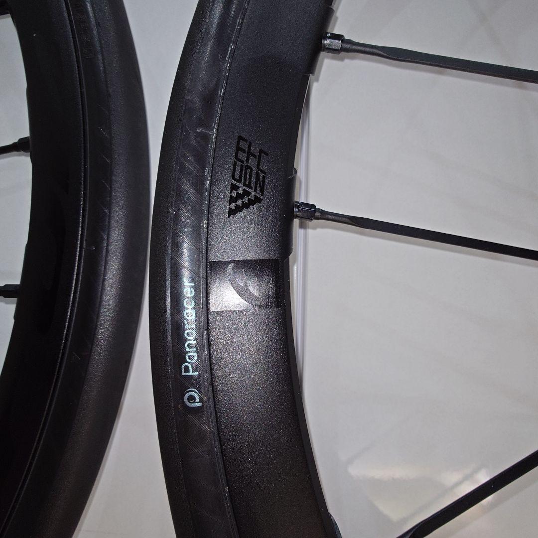 フルクラムRacing Zero CMPTZN DB　ハイエンドタイヤ付属