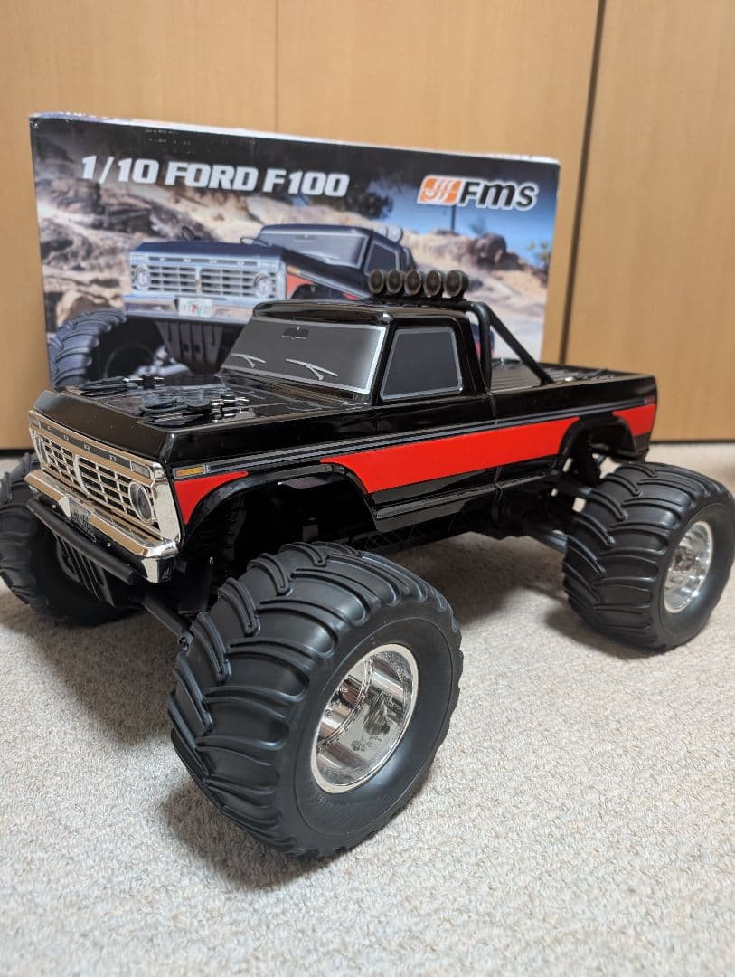 FMS F100 1/10スケール、2WDのRC