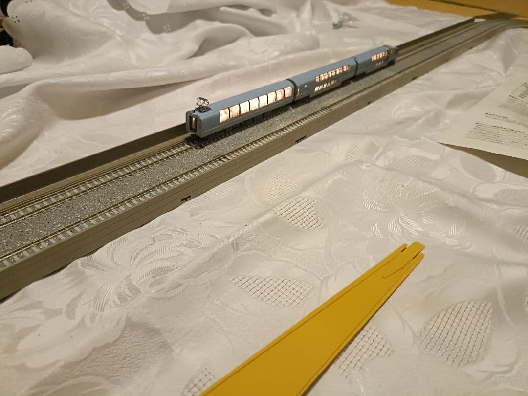 訳ありKATO 10-177 + 10-178 251系スーパービュー室内灯付き