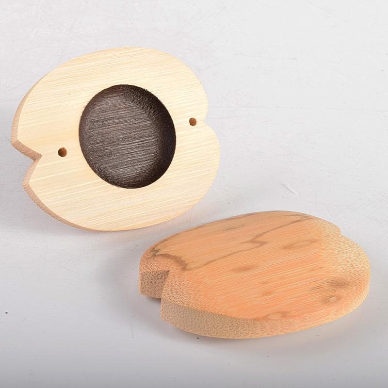 茶道具　竹細工師　山田竹遊造　蓮に蛙　竹香合　共箱　C　R4927