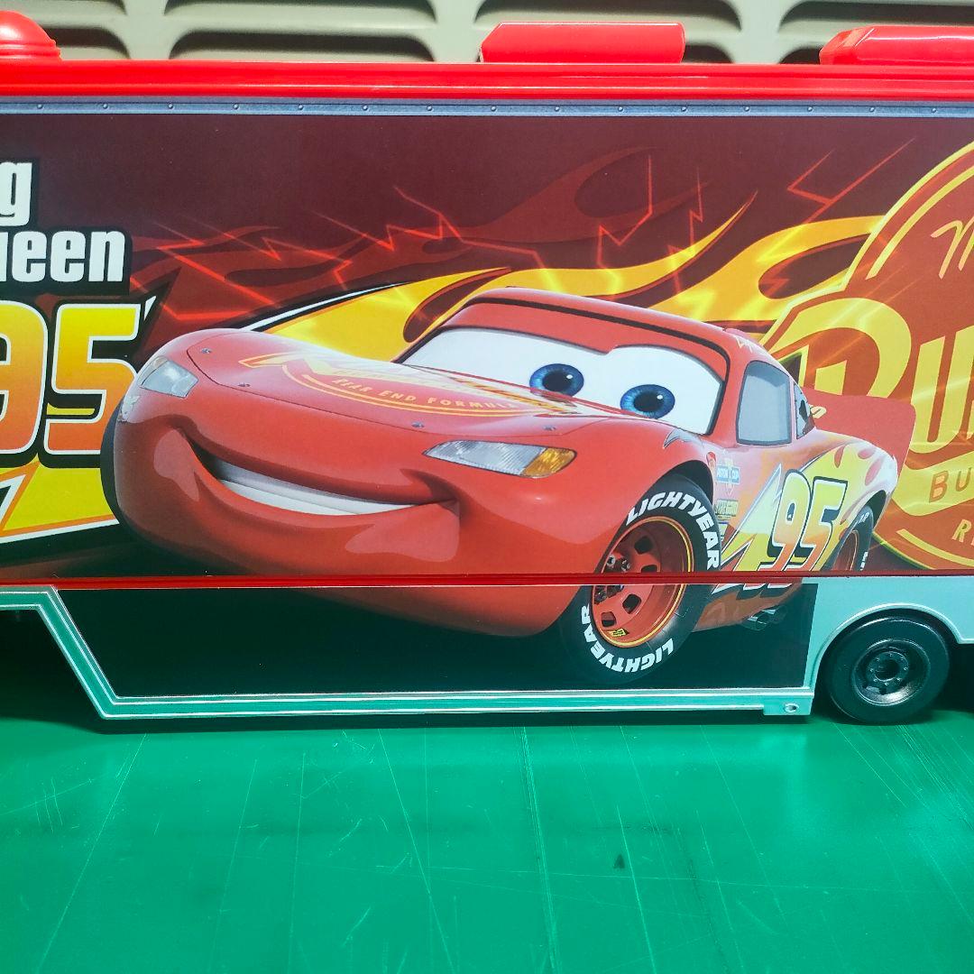 たくさんのせよう！大きなマック　トレーラー　カーズ　トミカ　タカラトミー