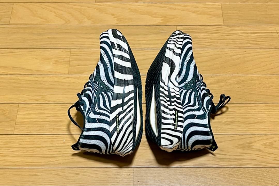 ミズノ ウエーブリベリオンプロロー ベータ 希少カラー