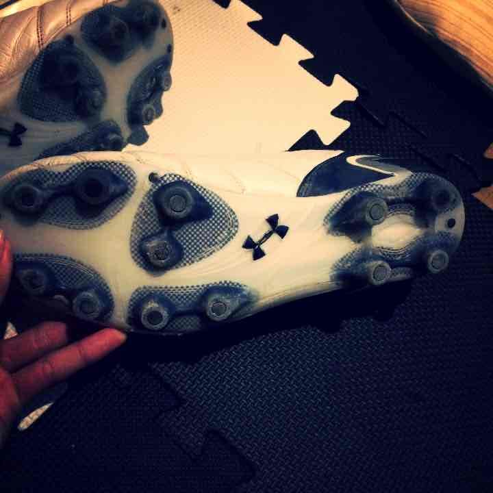 アンダアーマー スパイク