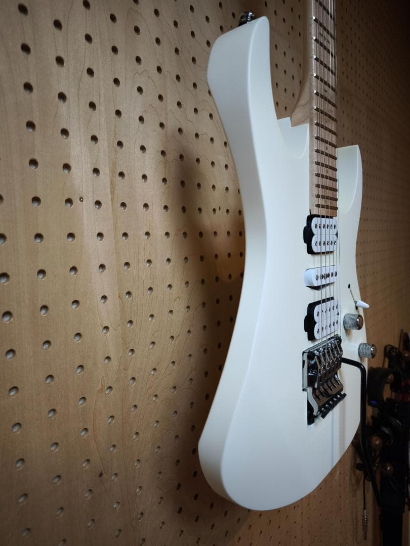 ☆彡Ibanez（アイバニーズ）　RG6HSHMTR-WHF