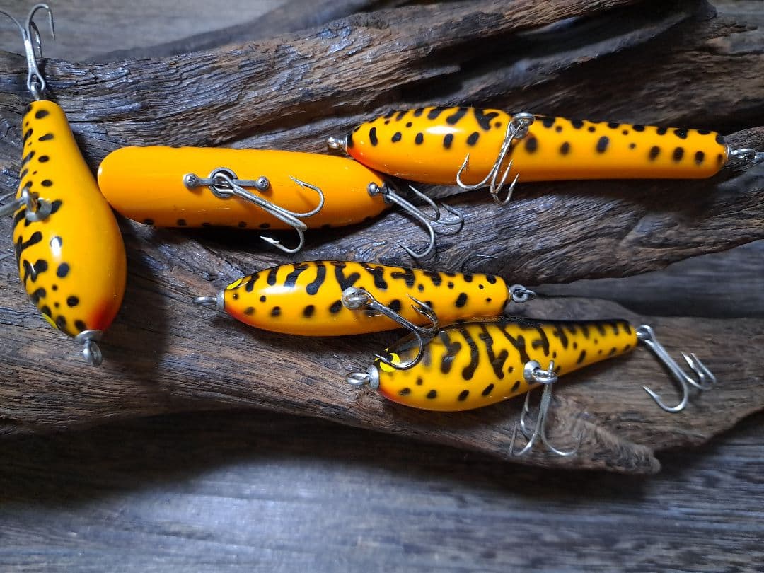 実釣未使用　美品　バルサ50　イエローコーチドッグ　9個セット