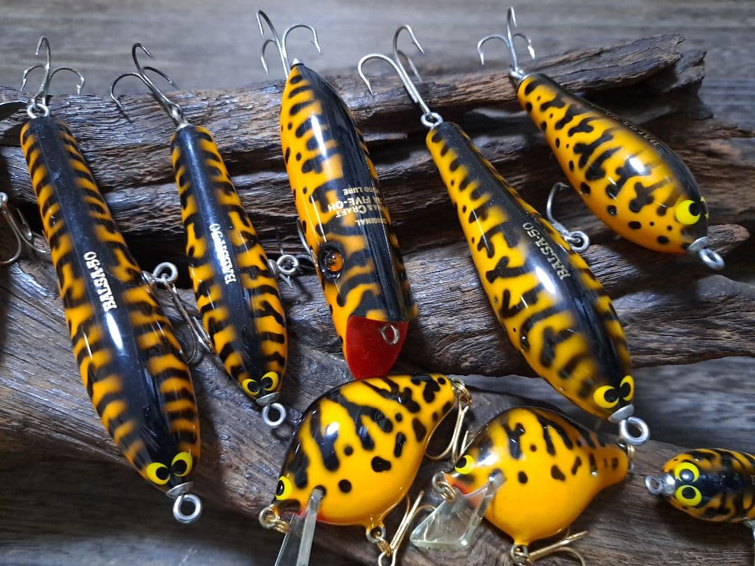 実釣未使用　美品　バルサ50　イエローコーチドッグ　9個セット