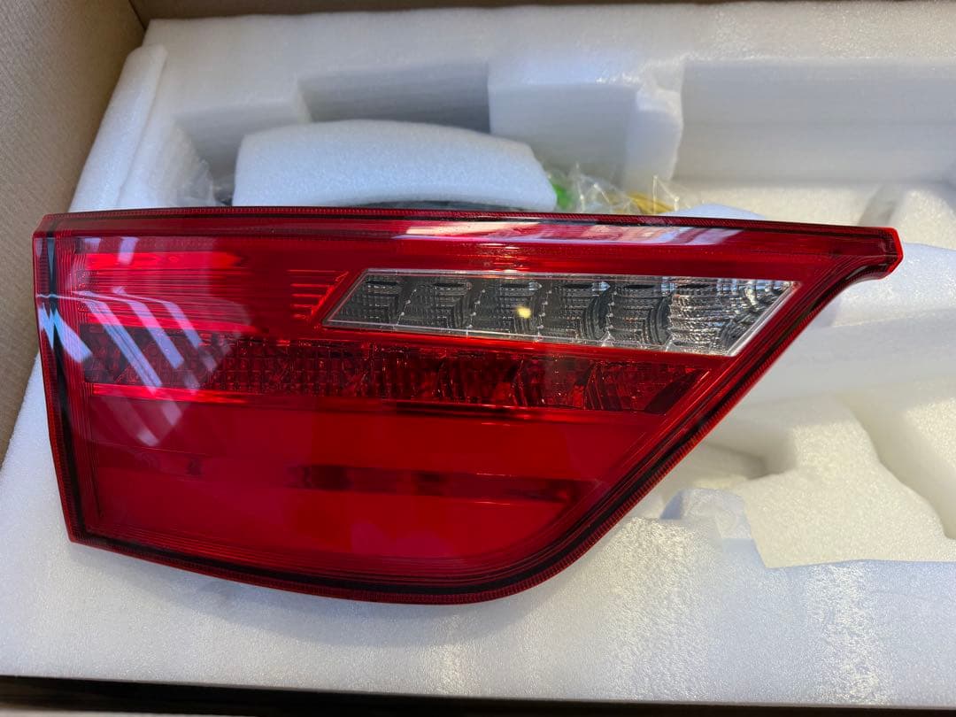 Valenti LED テールランプ　シーケンシャル　ハリアー60前期後期