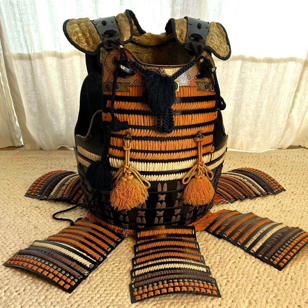 【豆太郎】　丸武工房製【現代甲冑•等身大】当世素掛紺白茶糸威具足