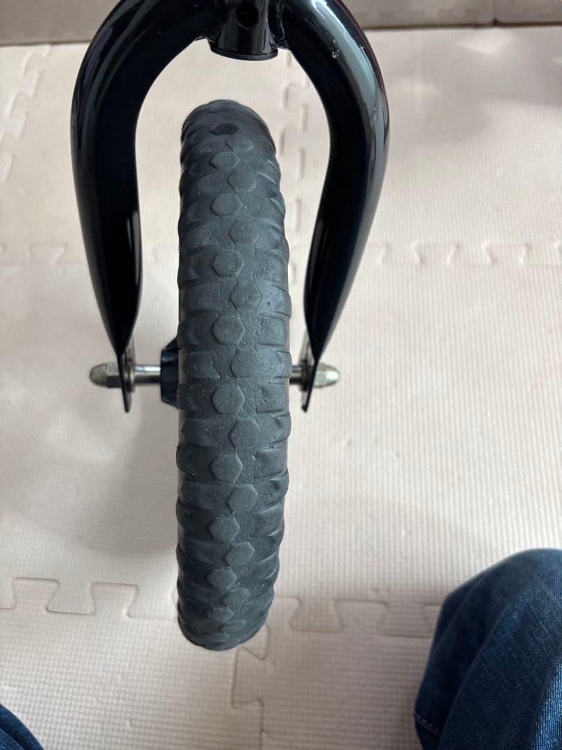 ⭐︎送料込み　カッコいい！　ハーレーダビッドソン　ストライダー　大きめサドル付き⭐︎