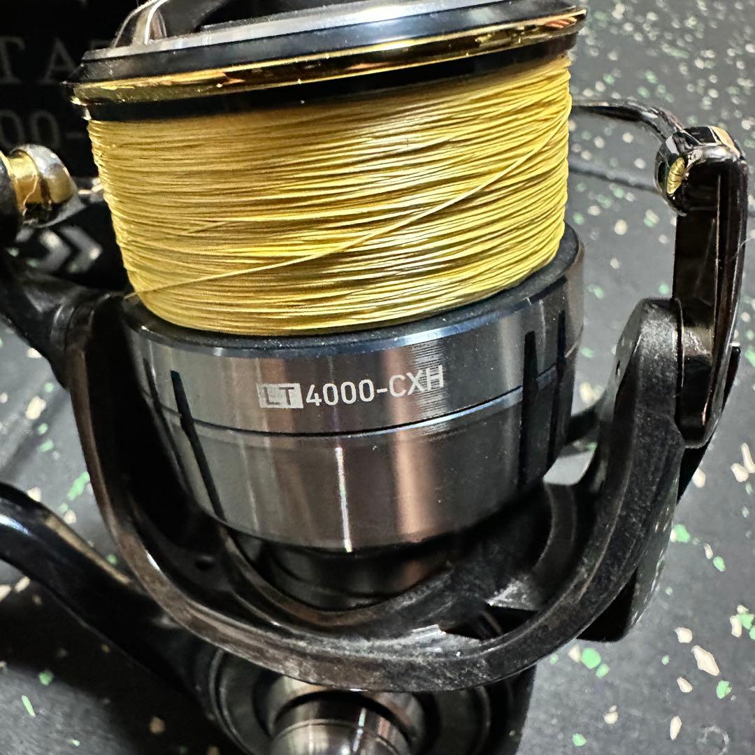 美品！ ダイワ 19 セルテート LT 4000-CXH