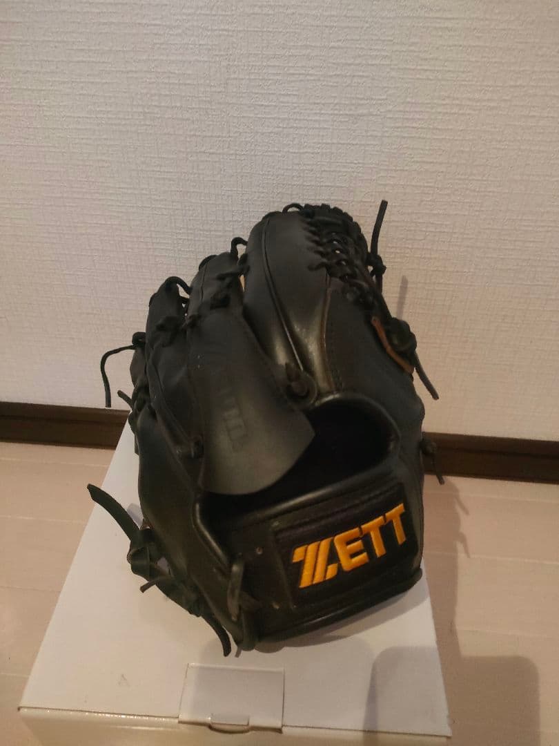 硬式用グローブ